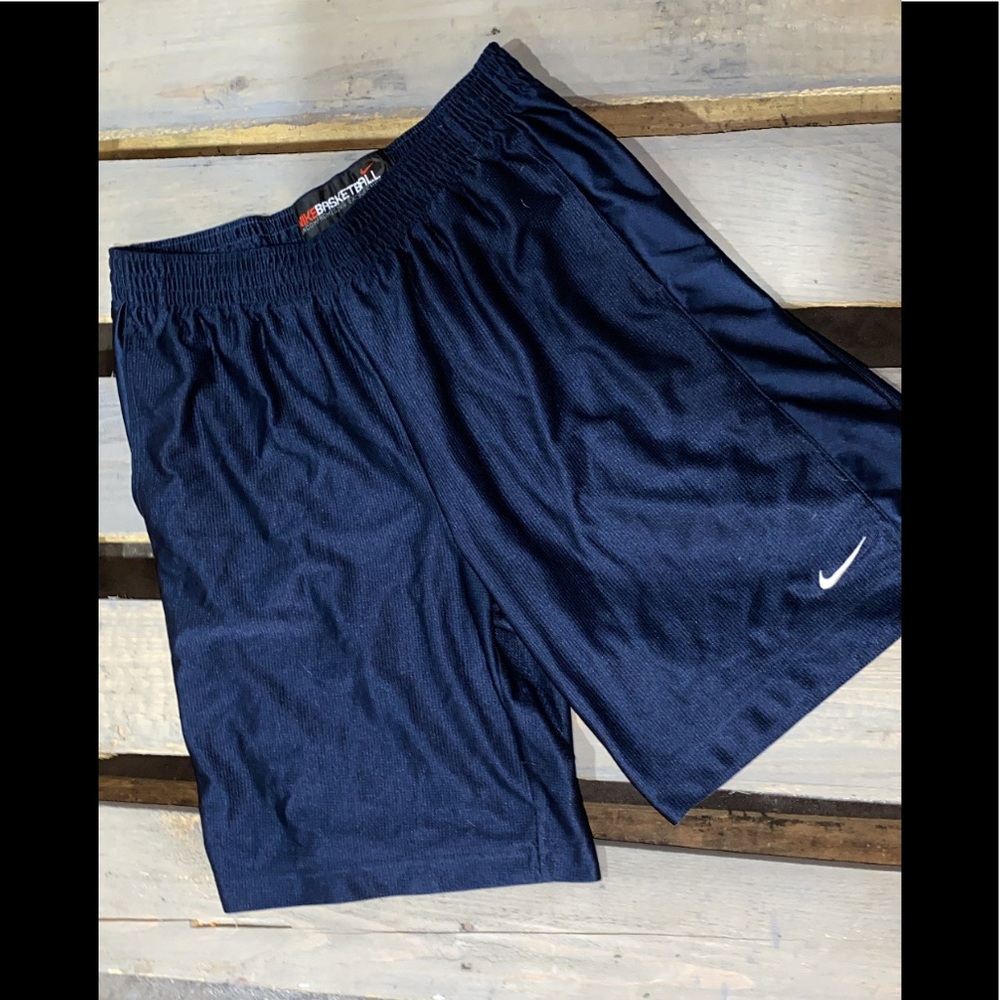 Men’s basketball shorts